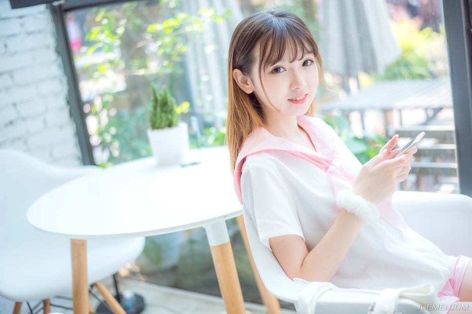 心中一动，刘璋突然间仿佛明白了什么，不可思议的看向孟达道：“你本就是吕布的人！？”